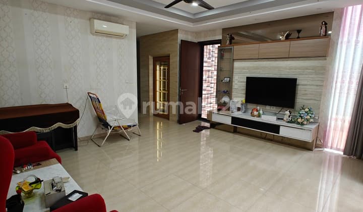 Dijual Town House Mewah Kawasan Elite Seafront Ancol