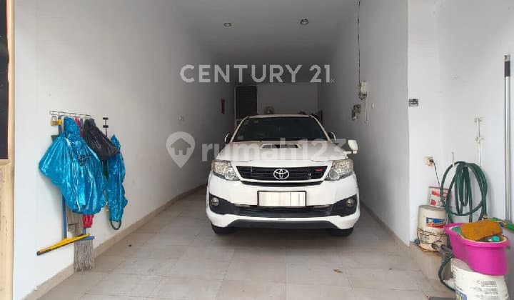 Rumah Lengkap di Pusat Kota Cukup untuk Keluarga