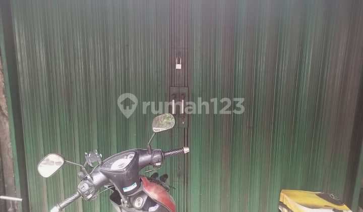 Ruko di Ciputat Tangerang Selatan, Tangerang Selatan//Dmn2025