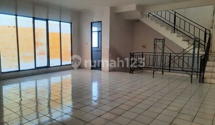 For Rent Ruko Infinia Soharjo Strategis LB 450m2 3Lt, 3KM/10.25