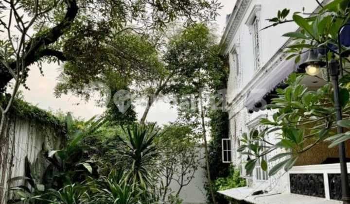 For Rent Beautiful Strategic House, Land 800/Building 800m² / Jagakarsa