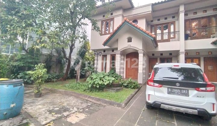 Disewakan Rumah di Cipete Jakarta Selatan 2 Lantai 3 BR // 03.26