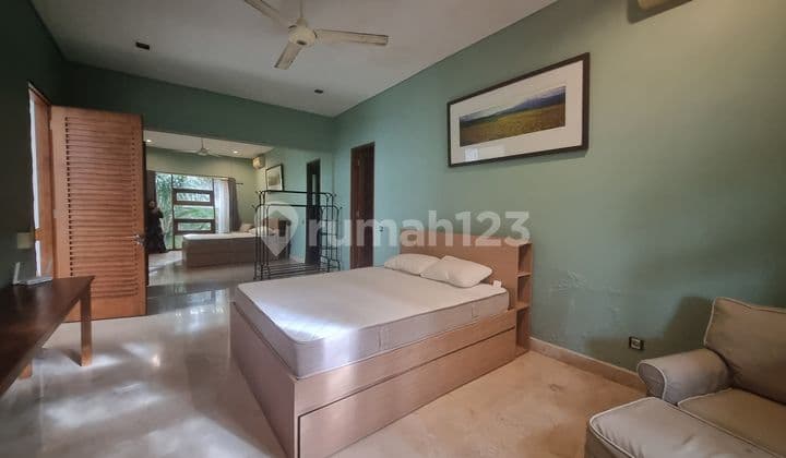 Disewakan Rumah Dalam Komplek di Kemang, Jakarta Selatan