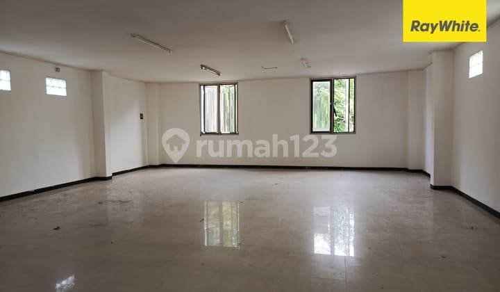 Disewakan Ruko Strategis di Jalan Raya Kertajaya Surabaya