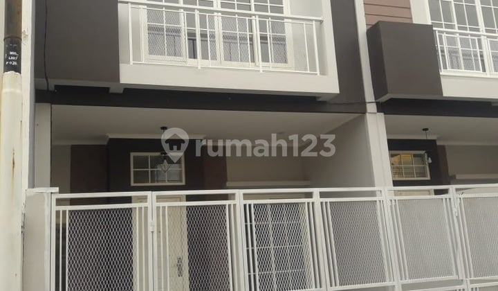 Dijual Rumah Baru 2 Lantai di Lebak Indah Regency Surabaya Dijual Rumah Baru 2 Lantai di Lebak Indah Regency Surabaya