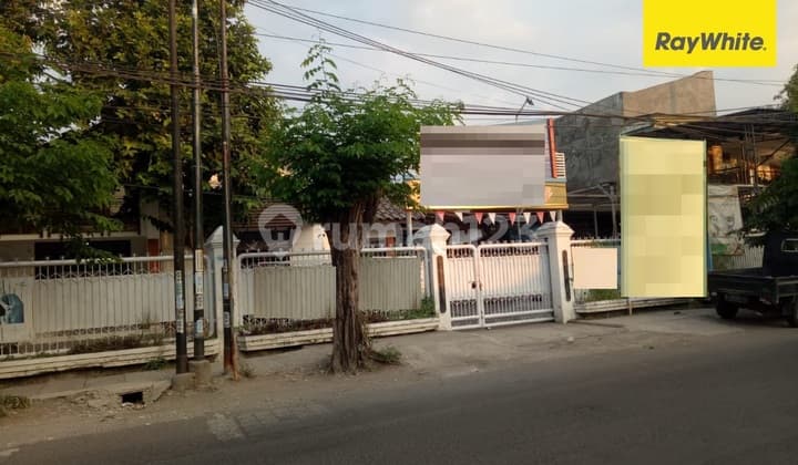 Dijual Rumah 2 lantai di Jl Ketintang Madya Surabaya