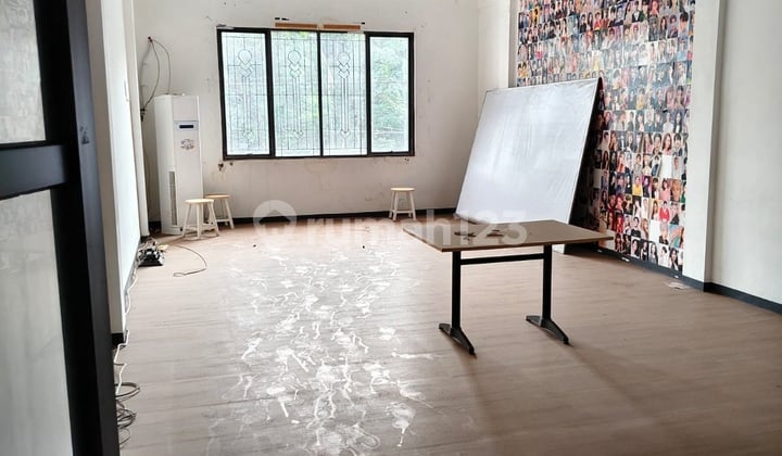 For Rent 4-story shop house at Fira Kenjeran Surabaya Shop House For Rent 4-story shop house at Fira Kenjeran Surabaya Shop House