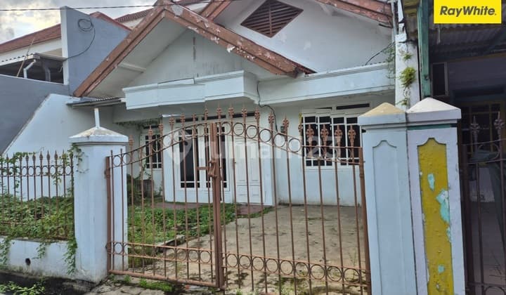 Disewakan Rumah 1,5 lantai di Jl Nanas Pondok Candra Sidoarjo