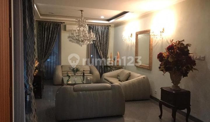 House Of Rawamangun ,size Lt 264 Lb 450, 6 Kt 6 K M 1 Km Maid 1 Kt Maid, Good House