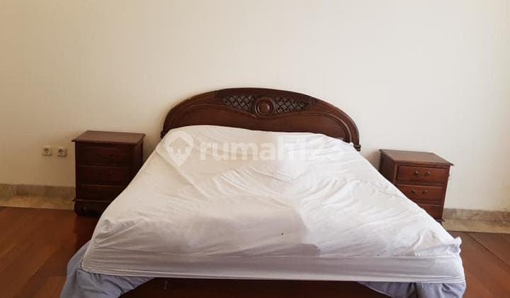 For Rent: House in Pondok Indah, Land 350m², Building 600m², 4 Bedrooms, 4 Bathrooms, 6.24m Frontage.