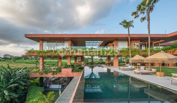 58 Years Leasehold Luxury Villa,Tumbak Bayuh