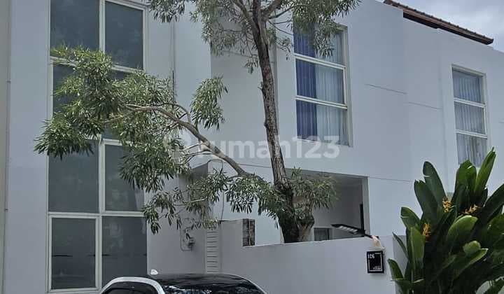 Sewa Villa Baru + Mobil Hrv Di Kerobokan Dekat Seminyak, Shm