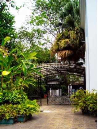 Rumah Bagus 2 Lantai Di Kuningan, Prestise, Mewah