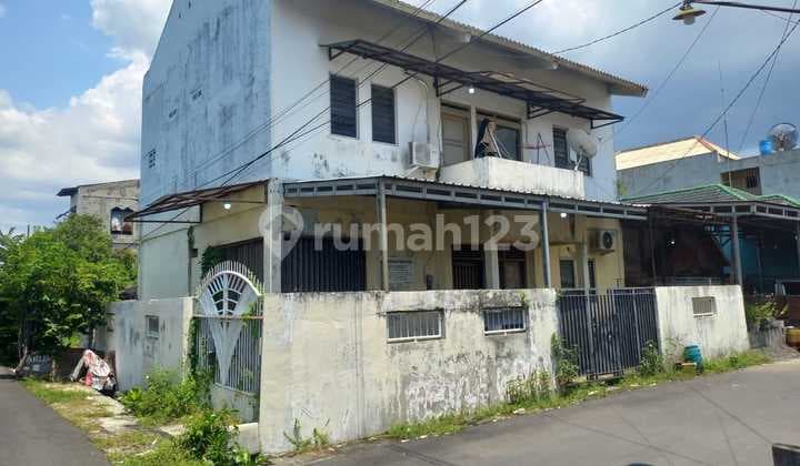 Old House in the City Center Near Dr. Cipto Semarang