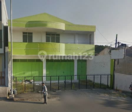 Ready-to-Use Shop House on Tentara Pelajar Main Road, Candisari, 12 Meters Wide