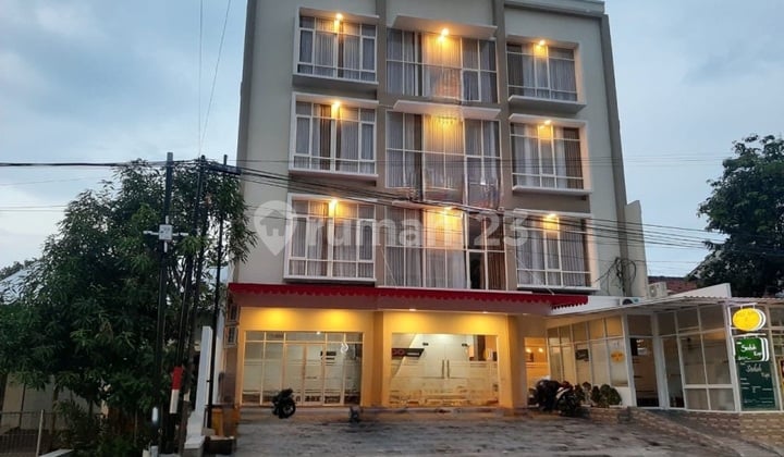 Dijual Hotel Bintang 3, 4 Lantai di Erlangga Semarang