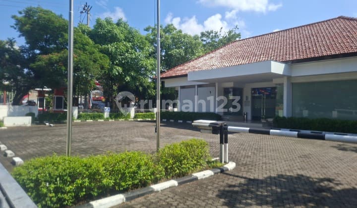 Disewakan Gedung Ex Bank Jalan A Yani Dekat Simpang Lima