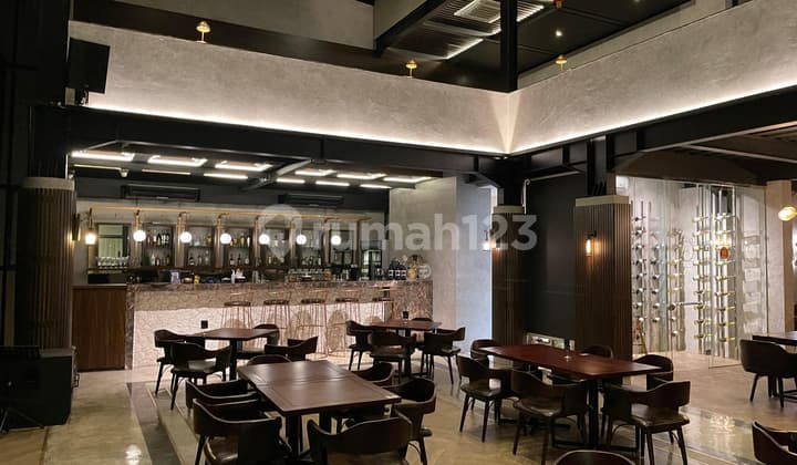 For Sale Luxury Restaurant Fully Furnished Nice View in Gajahmungkur