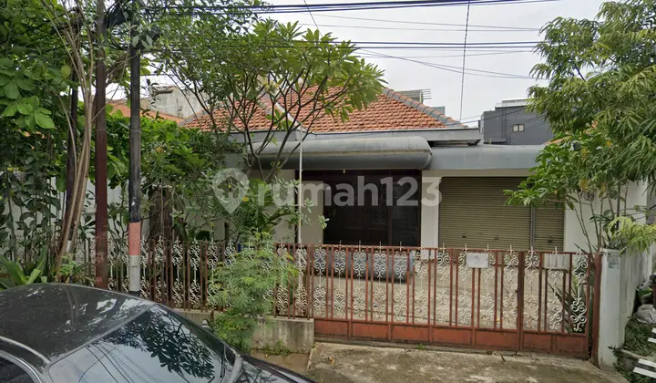 Rumah Tengah Kota di Brumbungan Semarang Tengah Dekat Pringgading