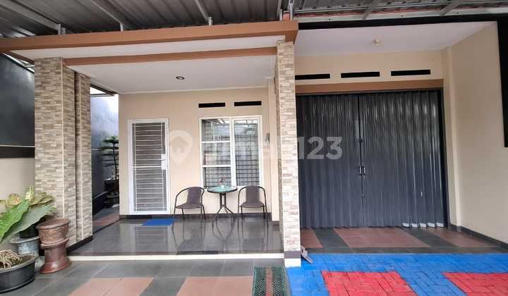 Ready-to-Occupy House in Sri Rejeki, Gisikdrono, West Semarang