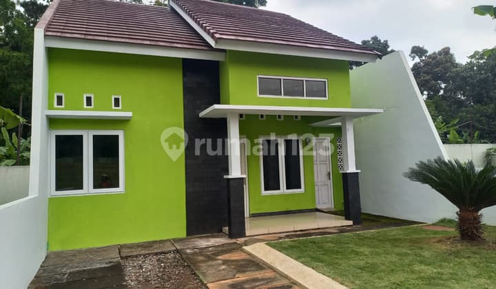 Rumah Asri Jalan Lebar dalam Cluster di Ngaliyan dekat Mall