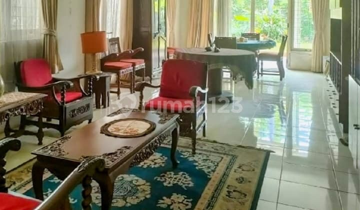 For Sale Old House in Menteng 1.5 Floors Strategic Location
