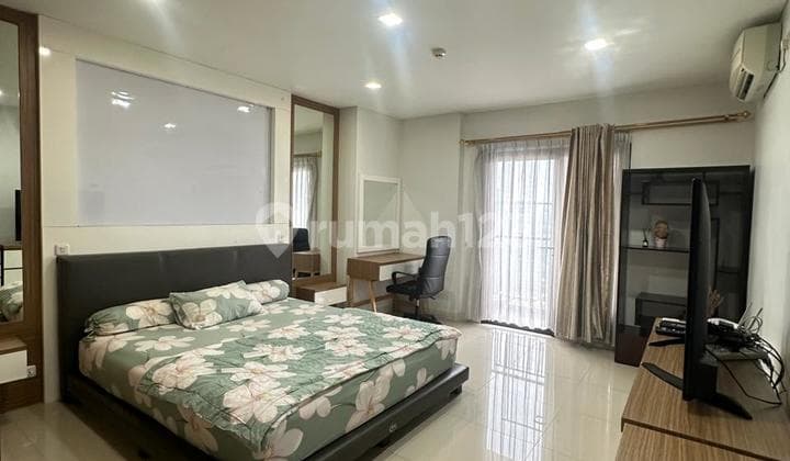 Sewa Apartemen Tamansari Semanggi 1 Bedroom Lantai Tinggi