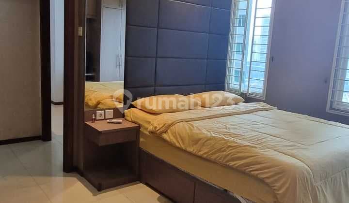 Sewa Apartemen Thamrin Residence 3 Bedroom Full Furnished Bagus