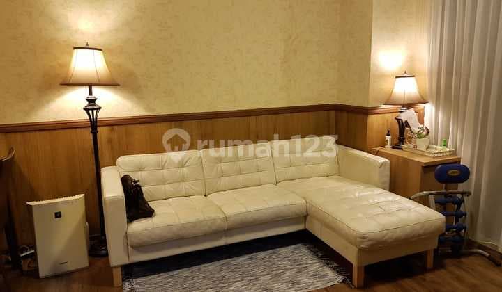 Dijual Apartemen Thamrin Executive 2 Bedroom Lantai Sedang