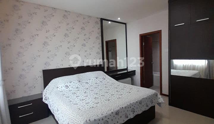 Translation: Rent Apartment Thamrin Residence 3 Bedroom Furnished Good