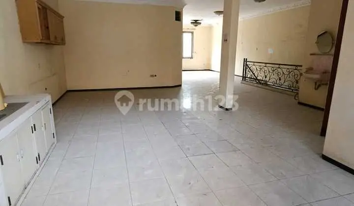 Dijual Rumah Ruang Usaha Raya Tenggilis Surabaya Timur Murah. Dav.a091