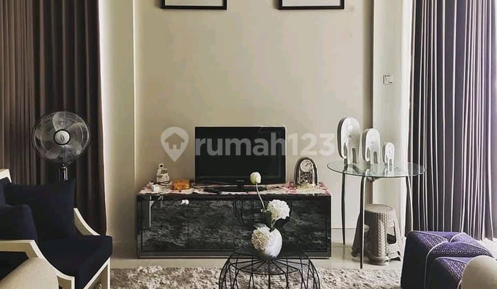Rumah Eastcoast Park Pakuwon City Surabaya Timur Murah. Hen.b713