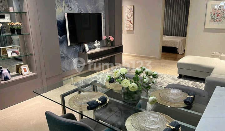 Apartemen The Peak Tunjungan Plaza Surabaya Pusat Kota Murah. Ron A2962