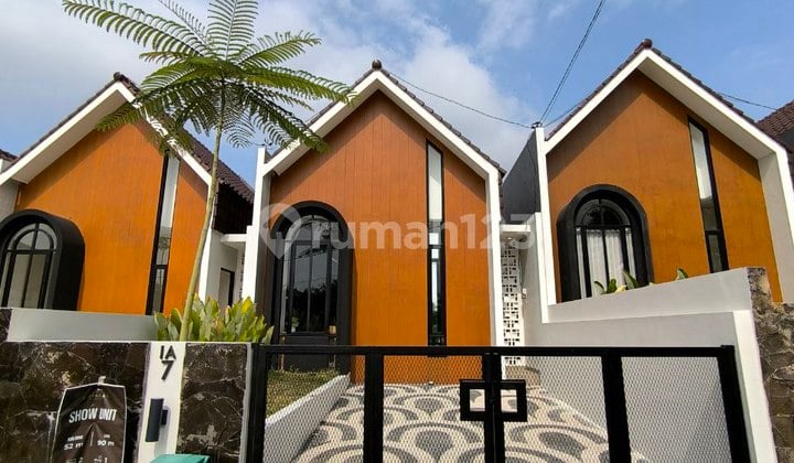 Rumah Full Furnish Bangunan Baru di Greenland Tidar Malang