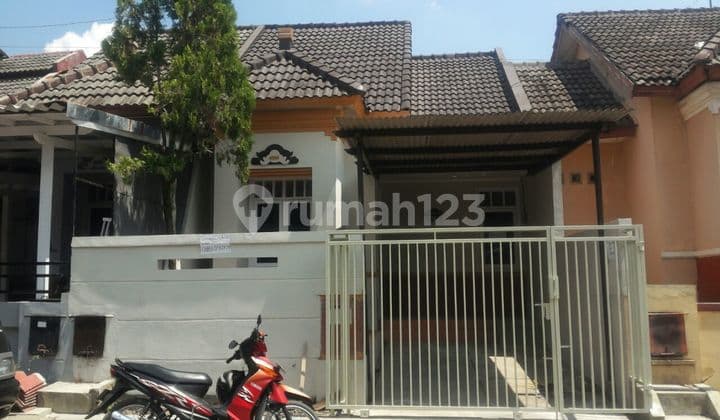 Disewakan murah rumah di Cluster Flamboyan Bali (12592-SHG)