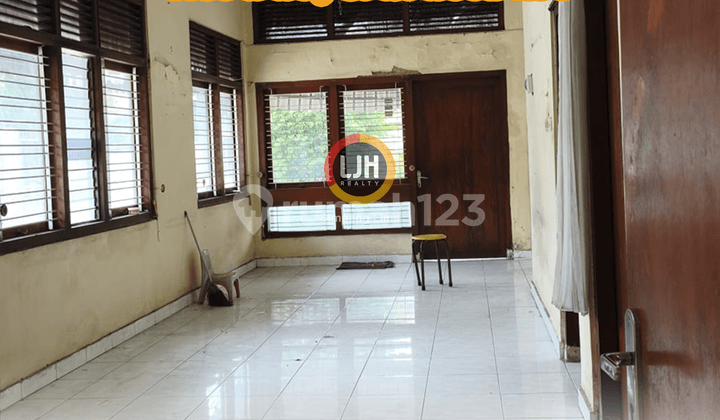 Disewakan Rumah Strategis Dekat dengan Tol dan Perbelanjaan