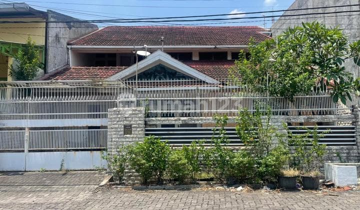 Dijual rumah strategis di Seroja Dalam (12573-PIA)