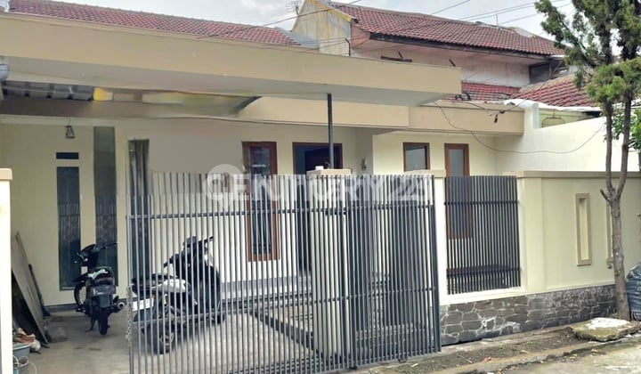 Rumah Baru 6 Kamar di Taman Holis Indah Thi Cigondewah Bandung