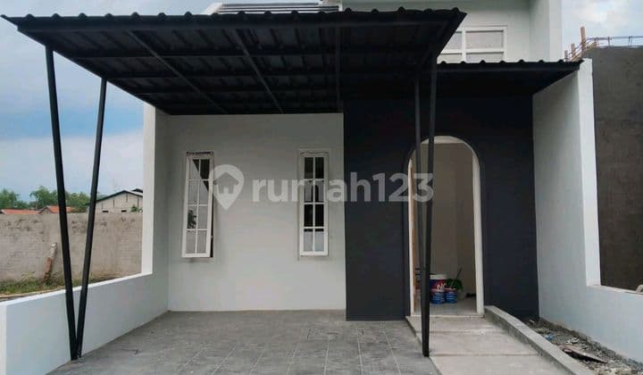 Rumah Lantai 1 Dekat Tol Driyorejo Citraland Rumah