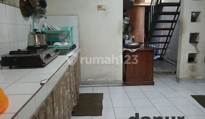 Rumah Luas Daerah Harapan Indah Bekasi