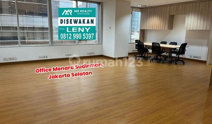 Office Space 300 M2 Di Menara Sudirman, Jakarta Selatan