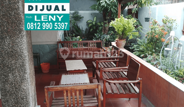 RUMAH LAMA DI CIDENG, JAKARTA PUSAT