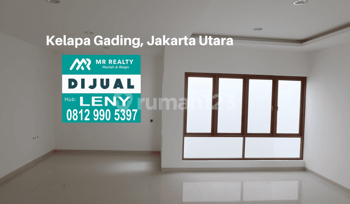 RUMAH BARU BAGUS MODERN MINIMALIS DI KOMPLEK KELAPA GADING, JAKARTA UTARA