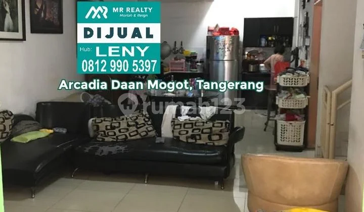 RUMAH SIAP HUNI DI KOMPLEK ARCADIA DAAN MOGOT, TANGERANG
