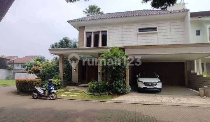 Mau Rumah Yg bisa KPR Yg Sudah SHM Pilih Unit Ini Bsd Foresta Ada Kolam Renangnya Hrga bisa di Damai