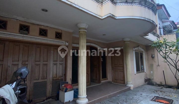 Rumah Luas 130M di Tanjung Duren Jarang Ada