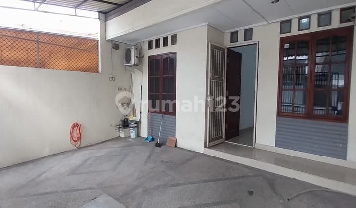 Ready-to-Occupy 7-Meter Wide House in Taman Kota Jakarta