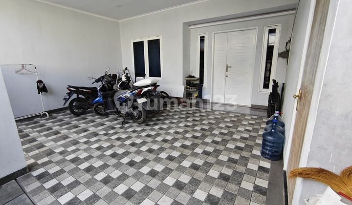Dijual Murah Rumah 2 Lantai Semi Furnished Harapan Indah - SHM