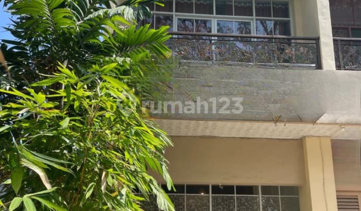 For Sale Commercial Building in Makassar, Near Jend Sudirman Street, Dr Sutomo Street, Emmy Saelan Street.