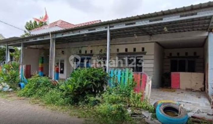 Dijual Rumah Sekitar Jalan Poros Maros Dijual Rumah Sekitar Jalan Poros Maros